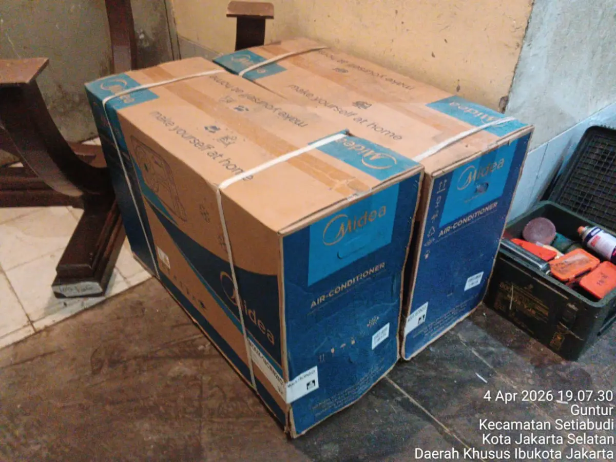 Pengadaan Unit AC Cassette Midea 2.5 PK